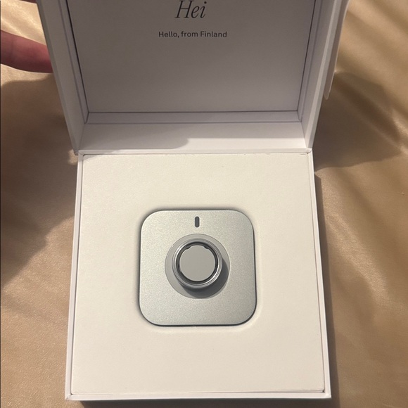 Oura Ring 4 size 5- brushed silver-NEW in box - Picture 2 of 4